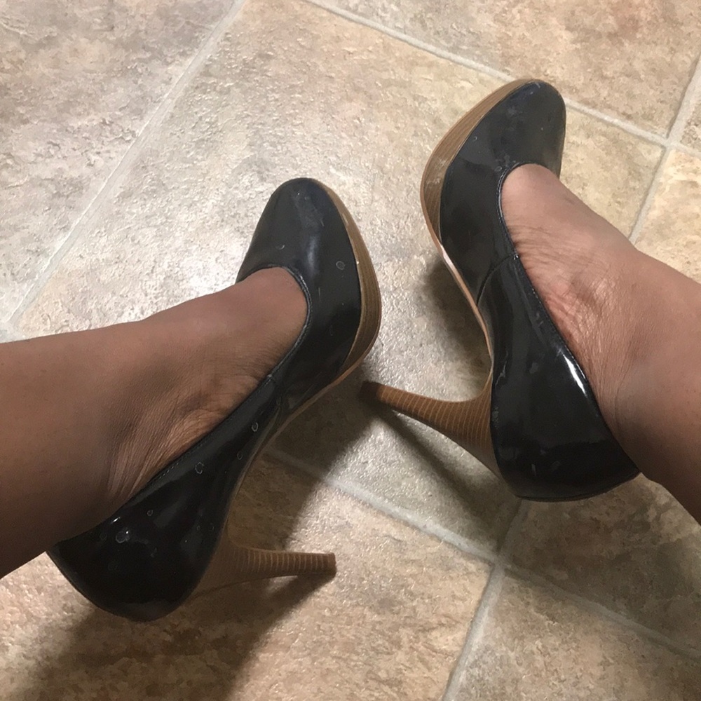 Black Jazzberry Heels